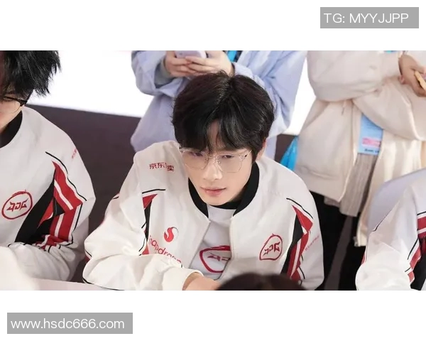 挑战者杯赛场上JDG的比赛经验如何影响团队表现与战术执行